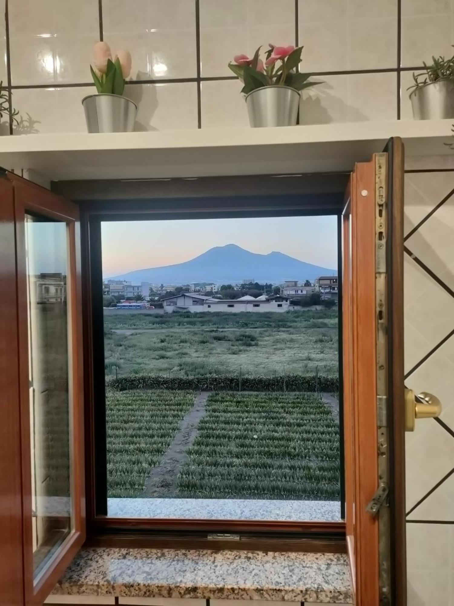 Lilla Housing Lejlighed Castellammare di Stabia Eksteriør billede